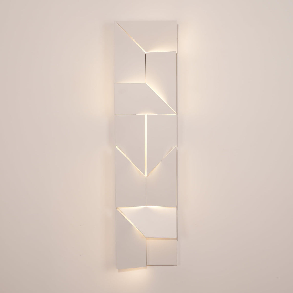 Deloza Shadows Rechargeable Grand Sconce Wall lamp