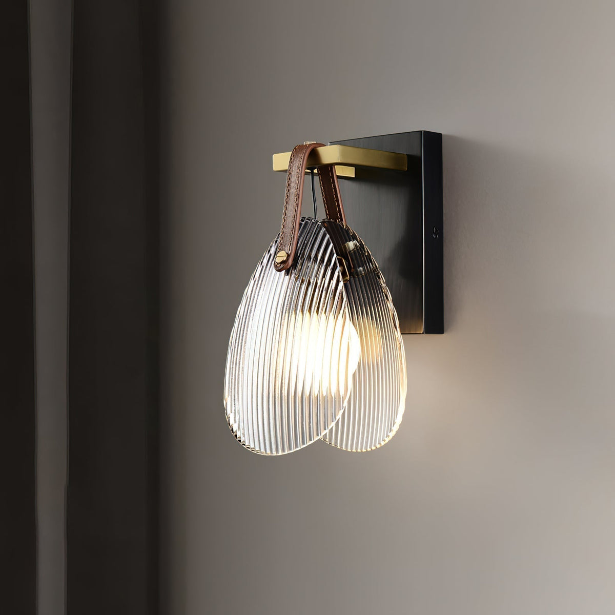 Teriisenne Wall Lamp