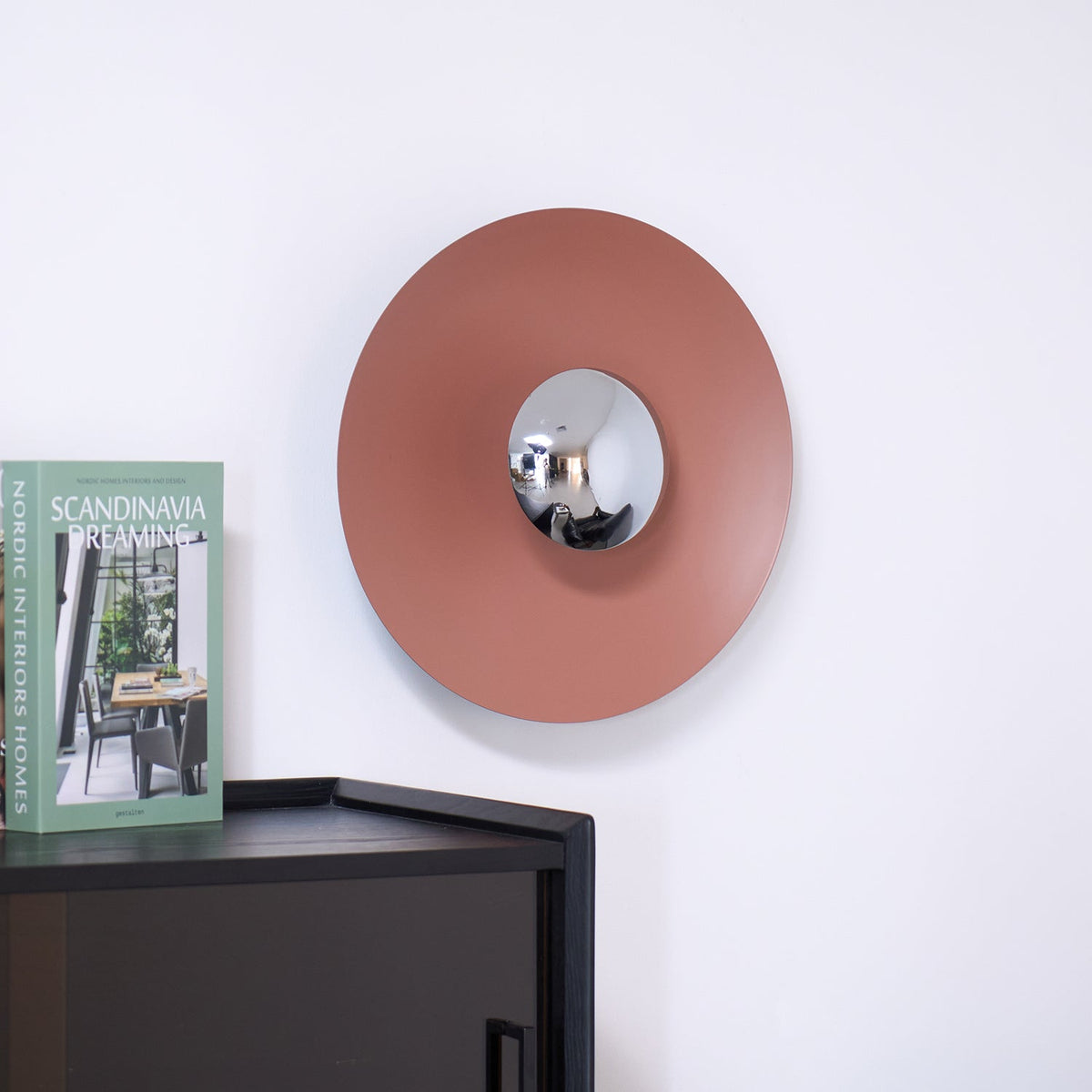 Erlirora Simplicity Glow Plug-in Wall Light