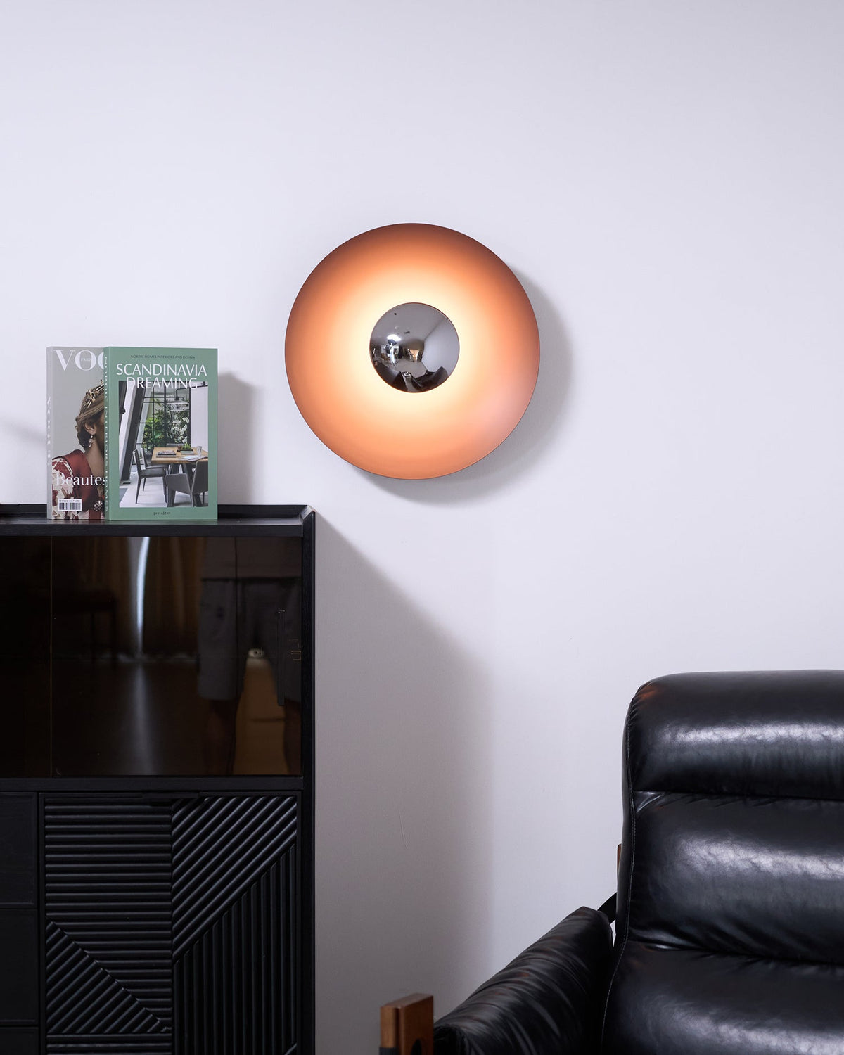 Erlirora Simplicity Glow Plug-in Wall Light