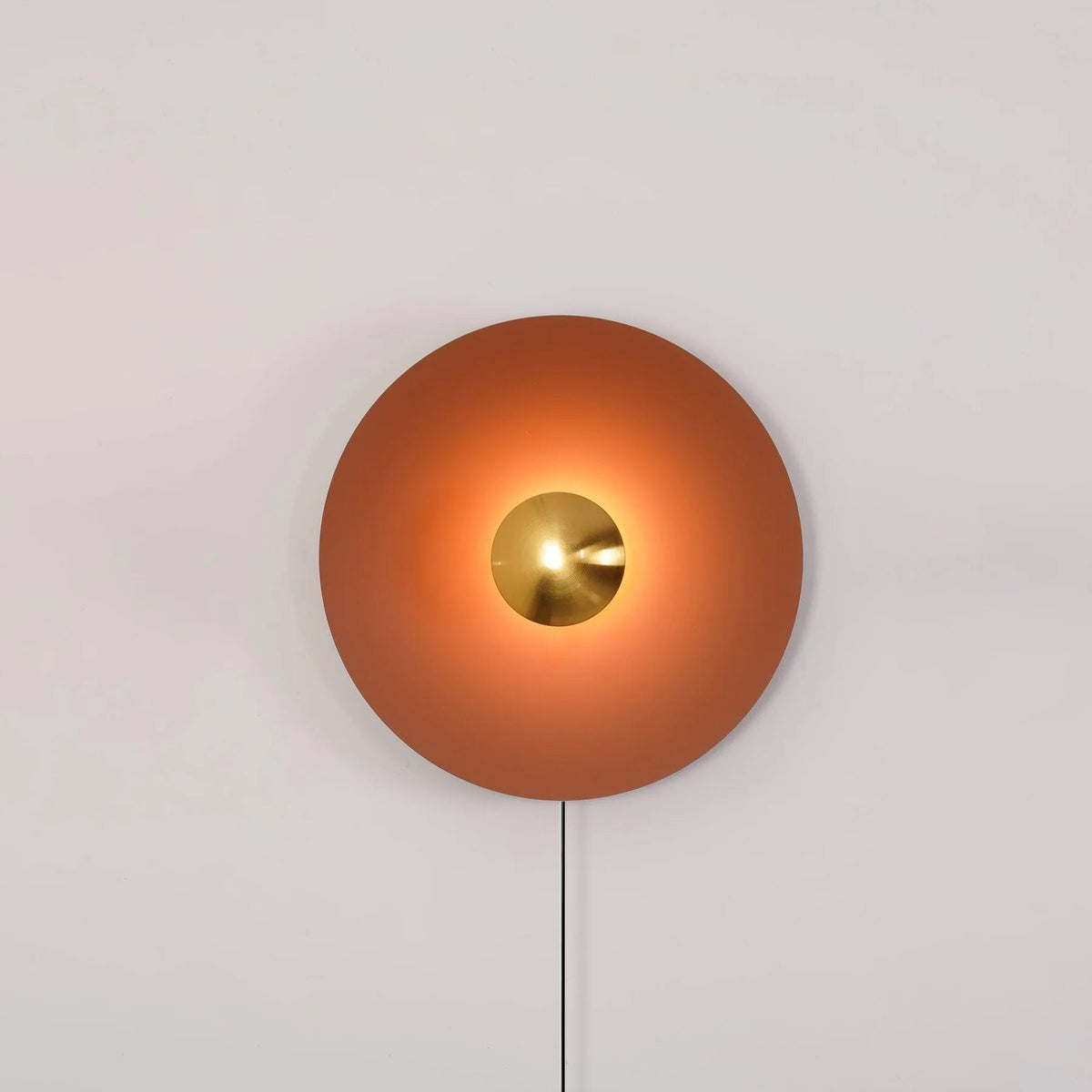 Erlirora Simplicity Glow Plug-in Wall Light