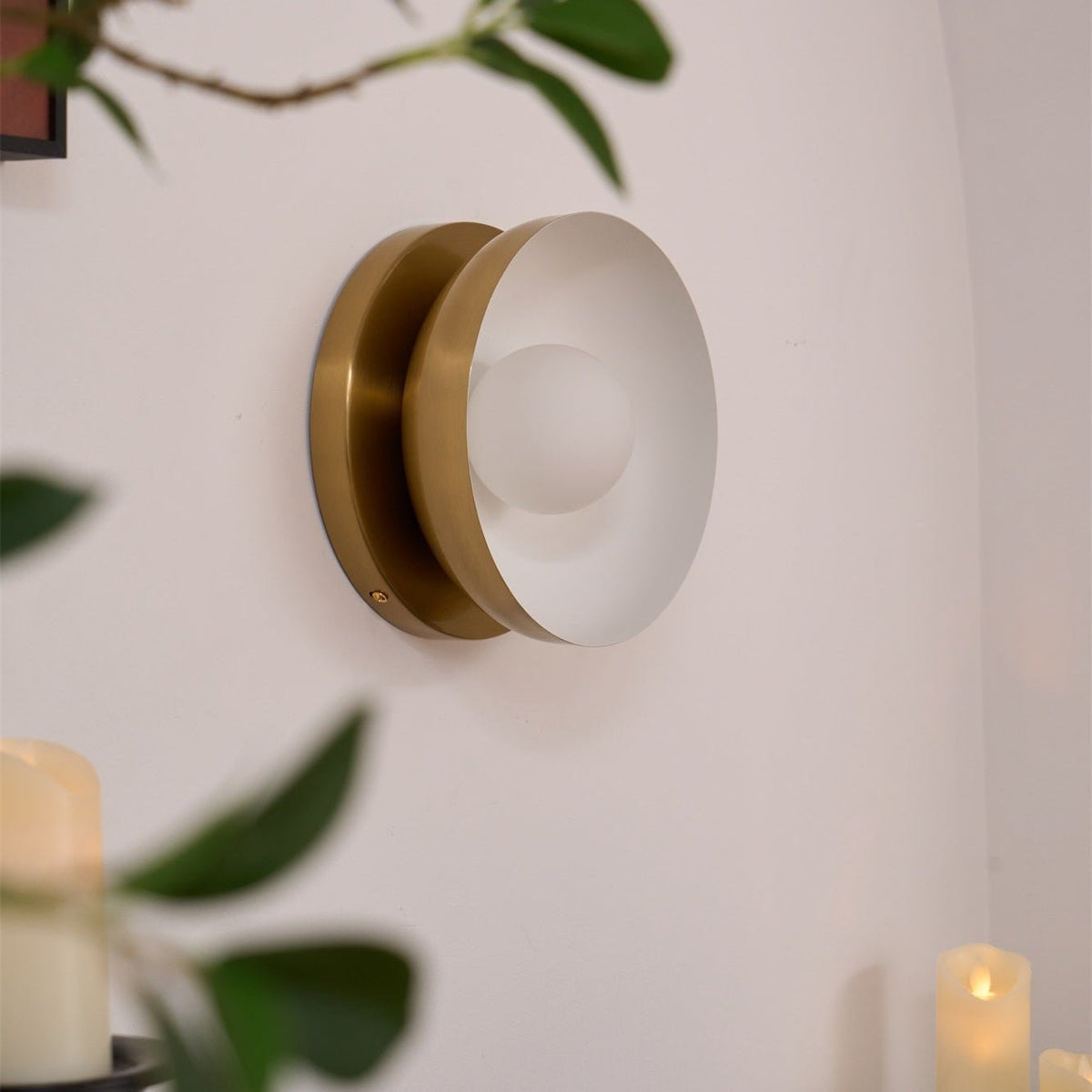 Eirearia Modern Minimalist Solar Eclipse Brass Glass Wall Light