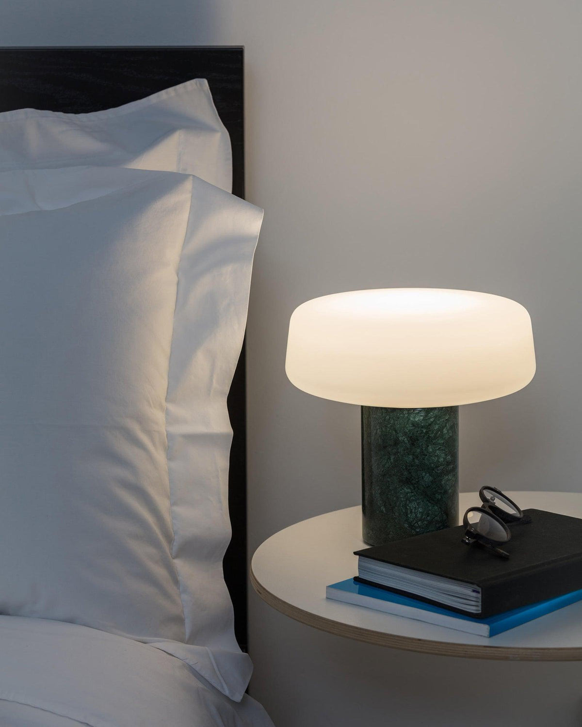 Erinilil Marble Base Table Lamp
