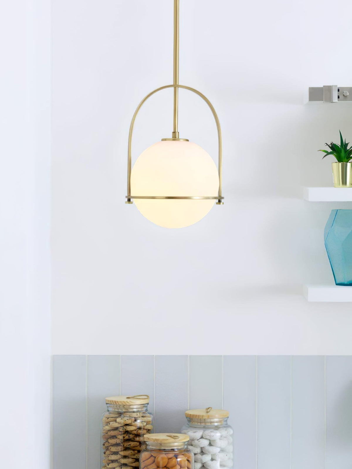 Brandonis Modern Glass Pendant Light