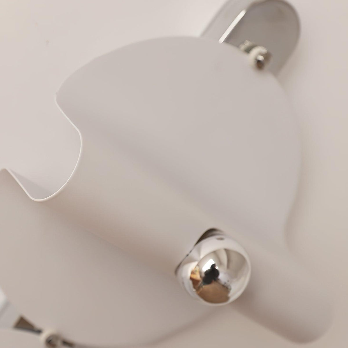 Kilten Premium Unique Art Wall Lamp