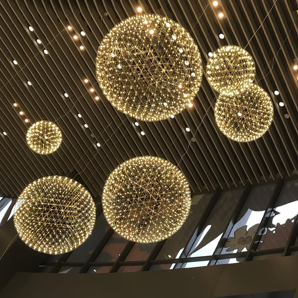 Sylvarin Gold Spark Ball Pendant Light