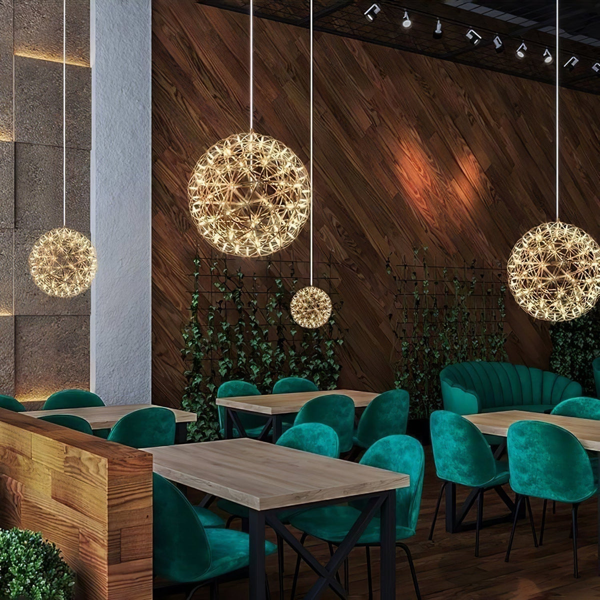 Sylvarin Gold Spark Ball Pendant Light