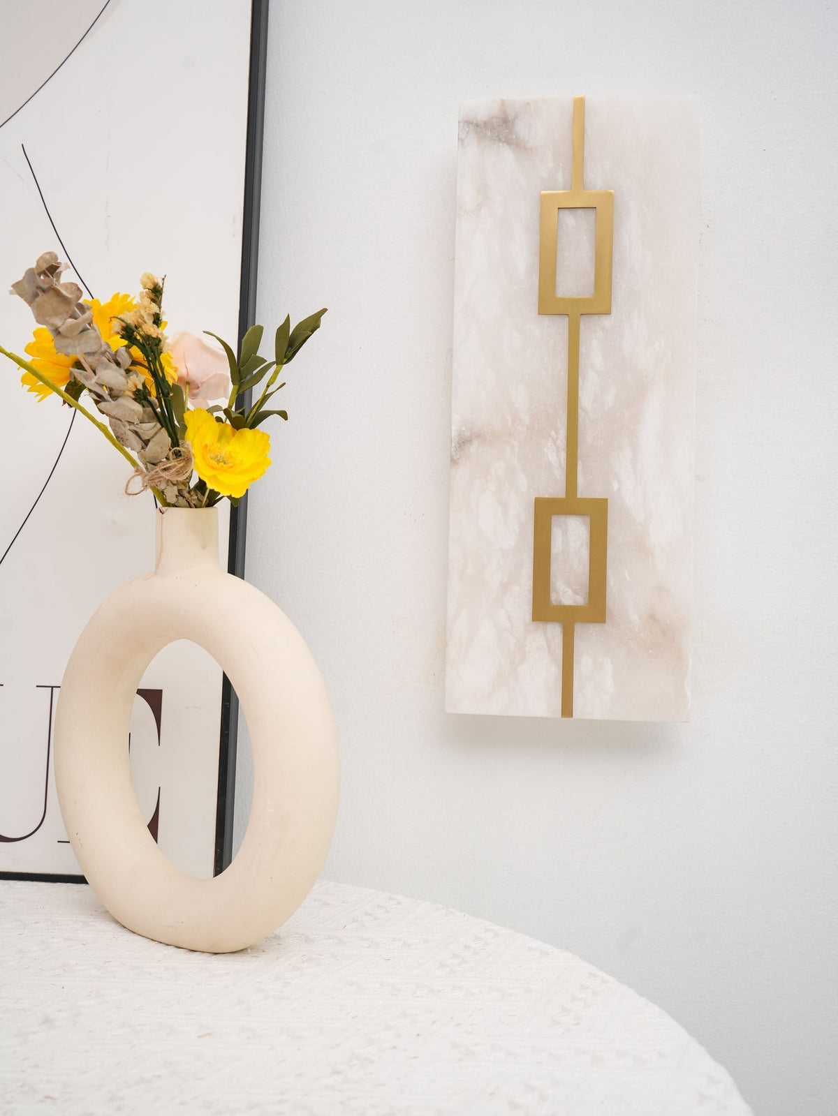 Alvelor Geometric Alabaster Wall Light