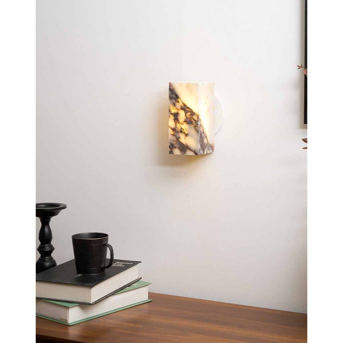 Neranina Marble Wall Lamp