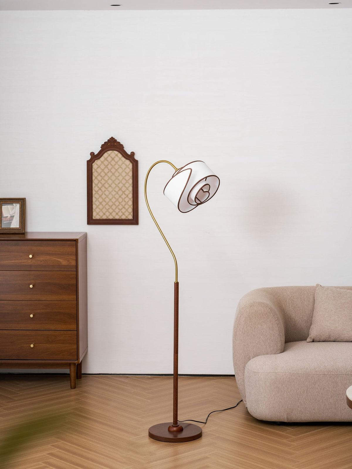 Hasol Curved Neck Floor Lamp
