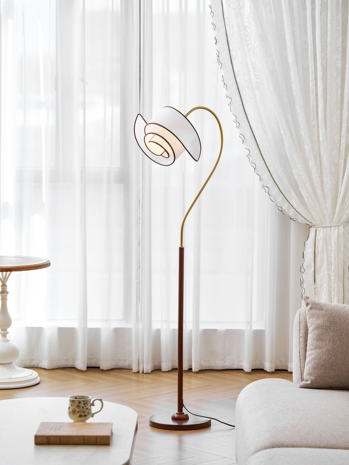 Hasol Curved Neck Floor Lamp