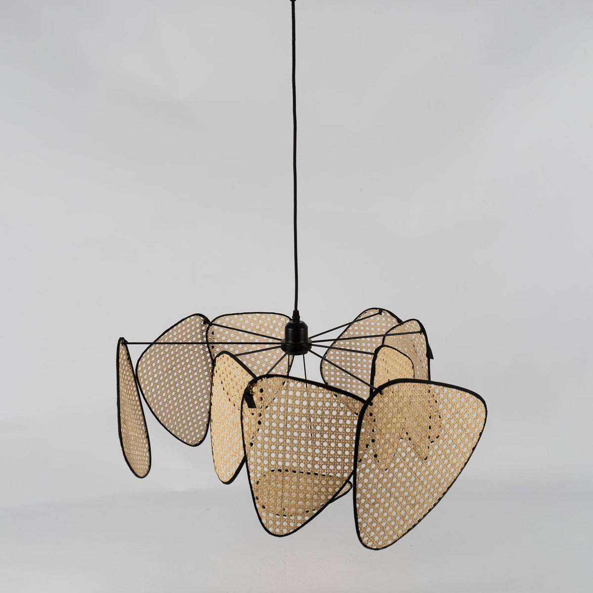 Orelivora Chandelier Screen Cannage Suspension Retro