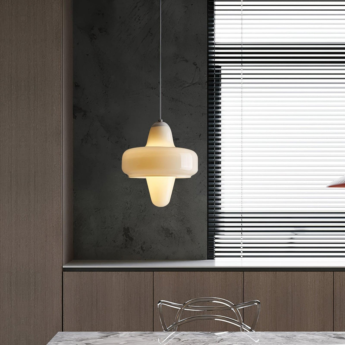 Nuvia Minimalist Glass Pendant Lamp