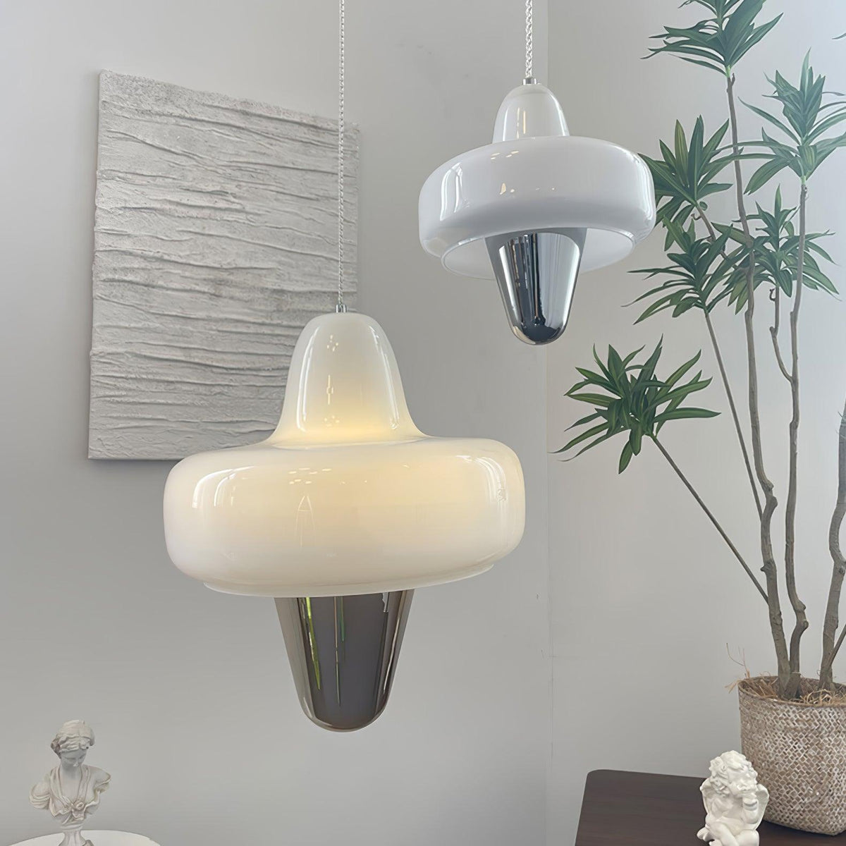 Nuvia Minimalist Glass Pendant Lamp