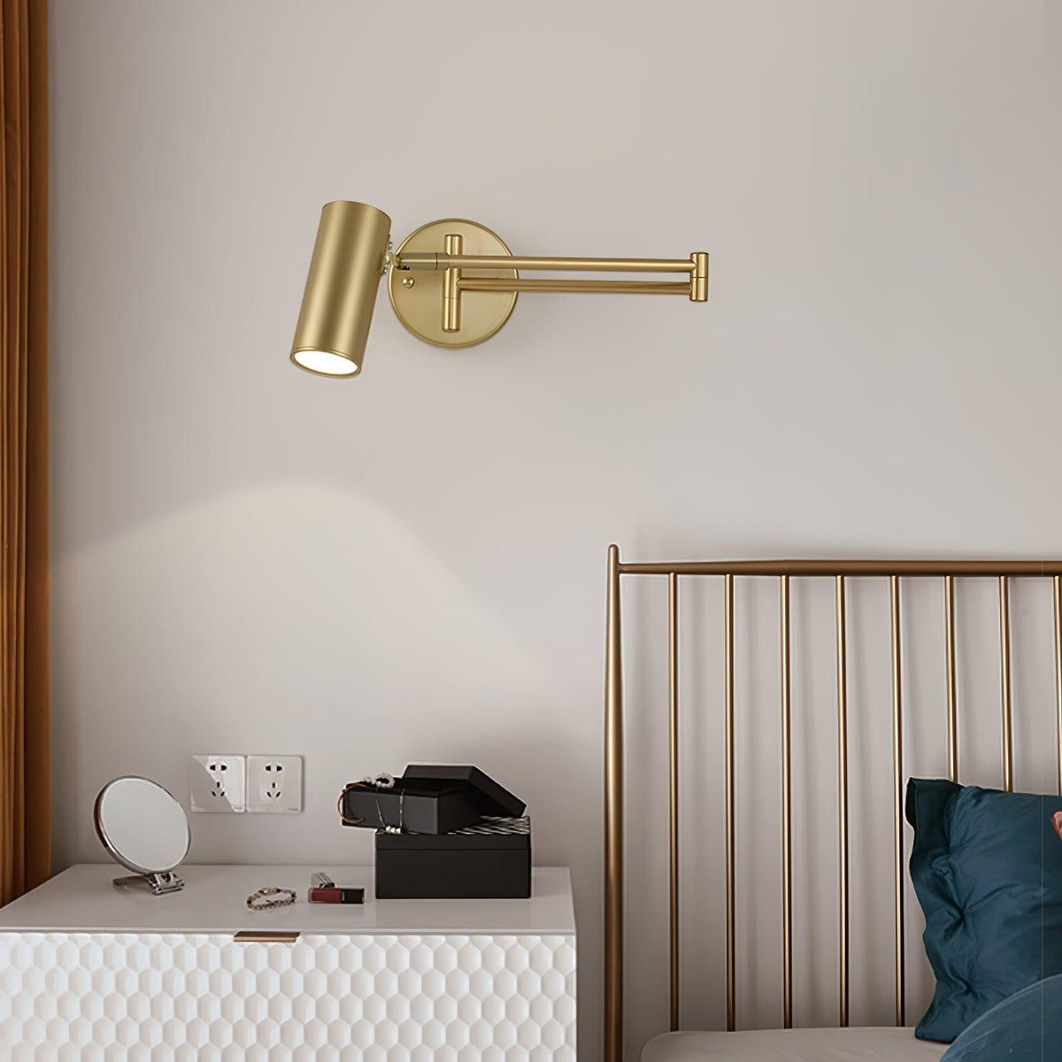 Nedox Arm Indoor Wall Light