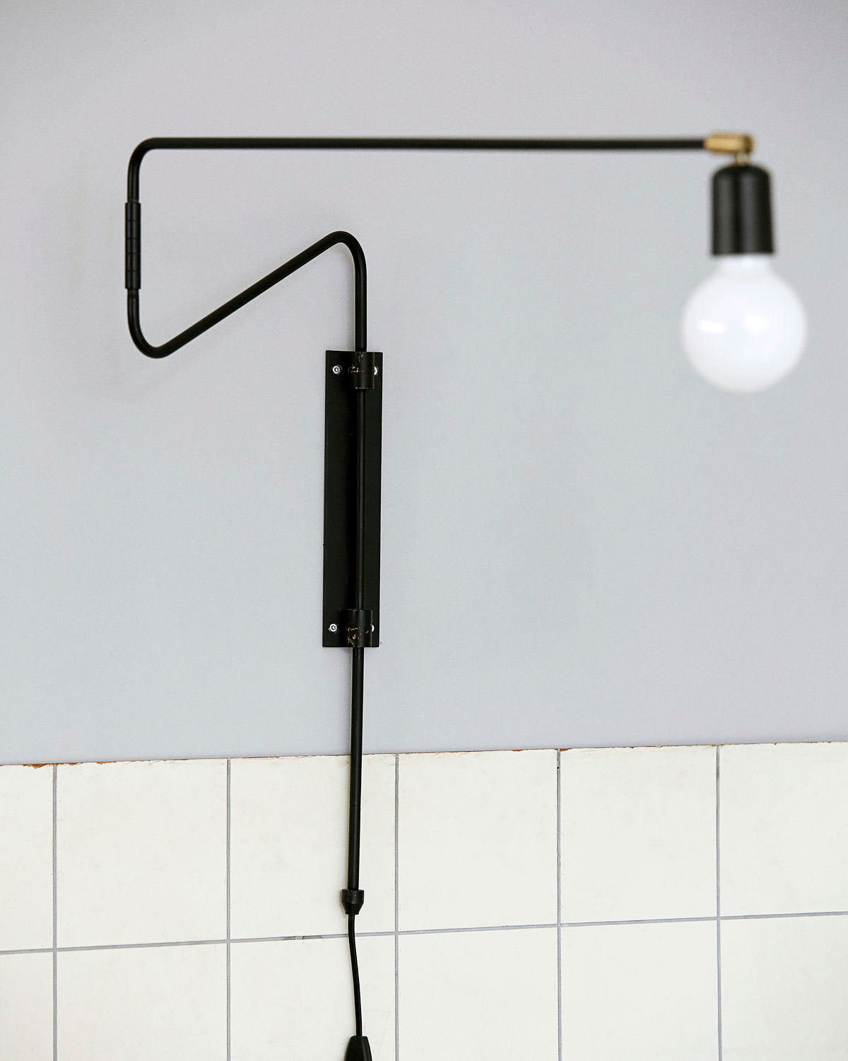 Elsoreth Modern Minimalist Swing Wall Lamp