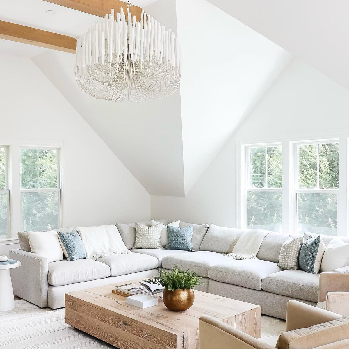 Holix Wood Chandelier