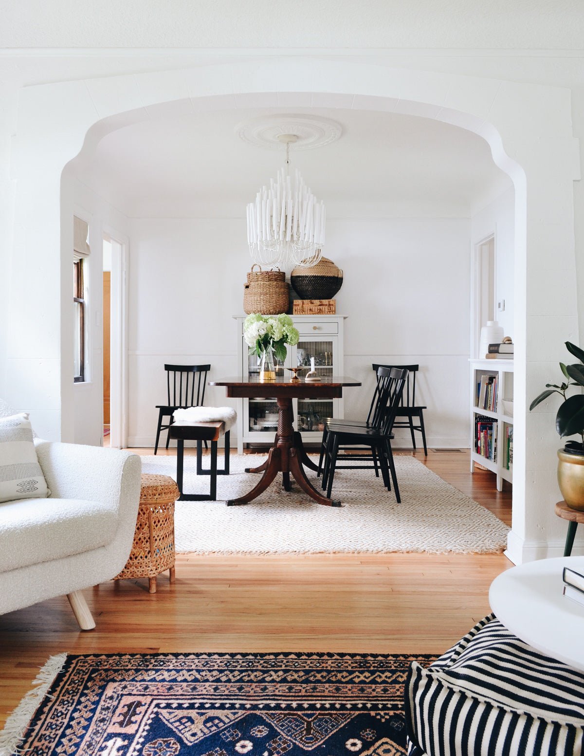 Holix Wood Chandelier