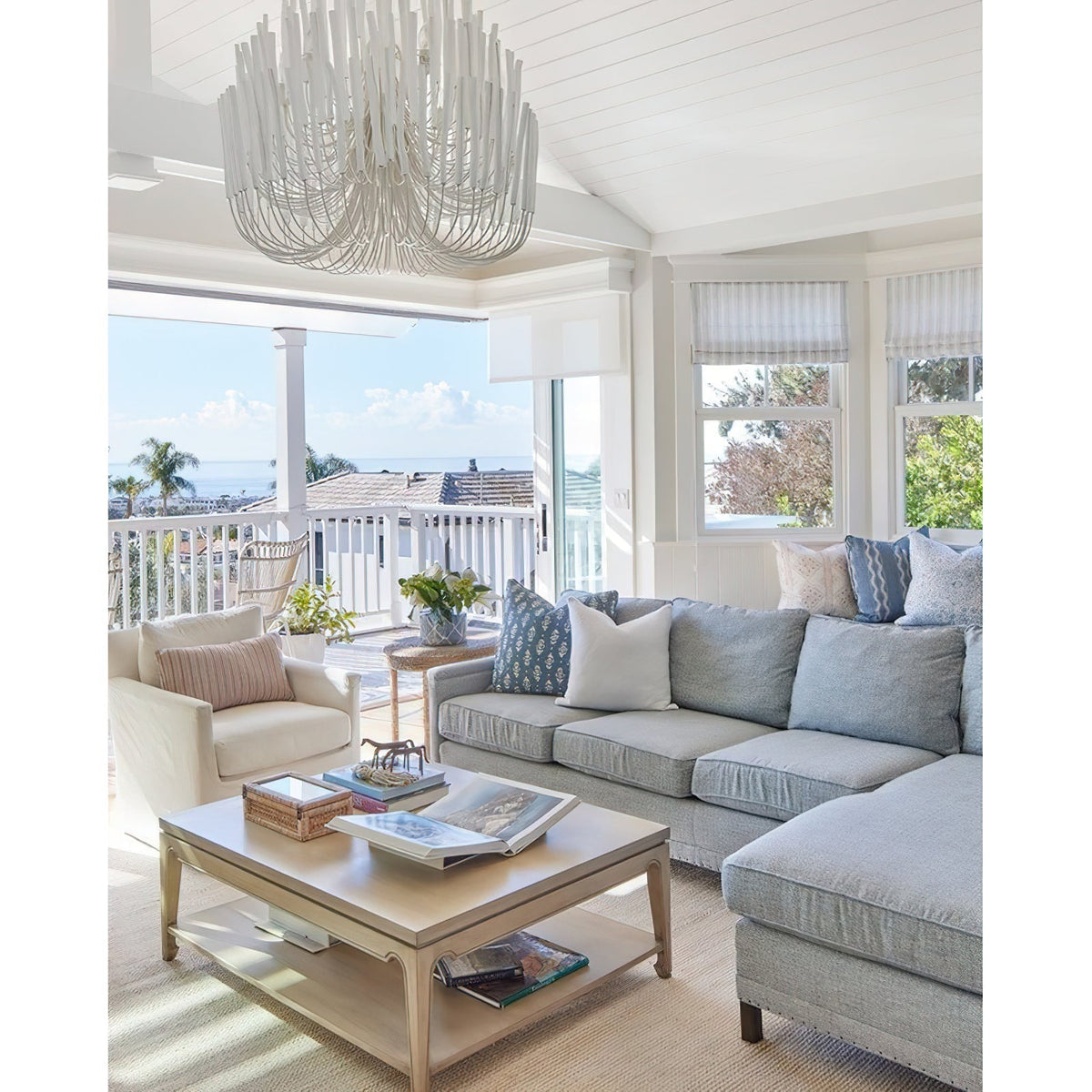Holix Wood Chandelier