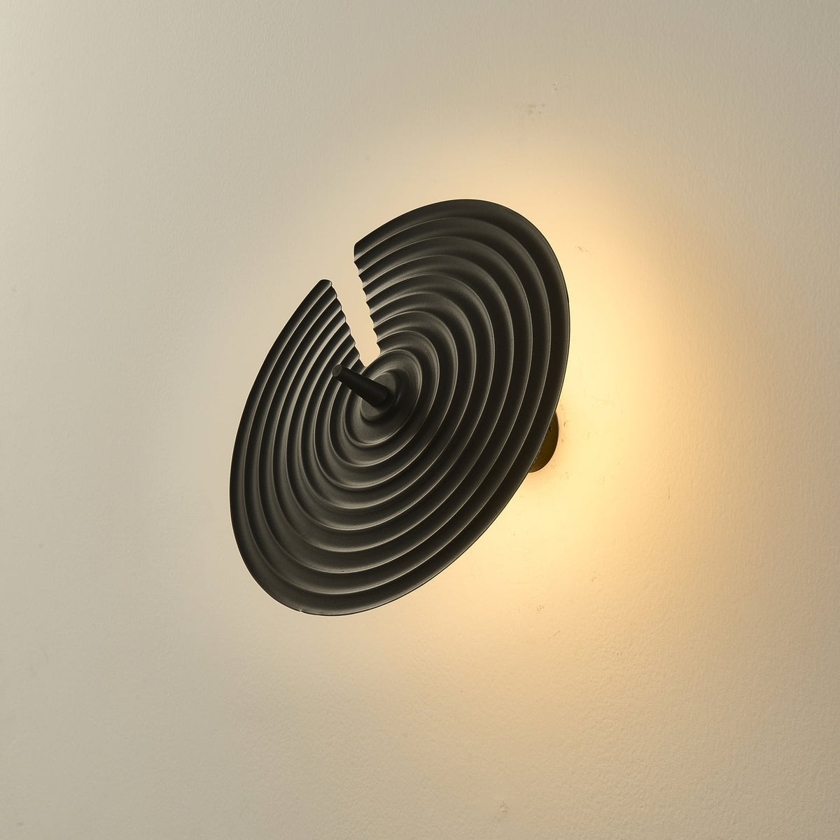 Avvarir Classic Nordic Art Wall Lamp