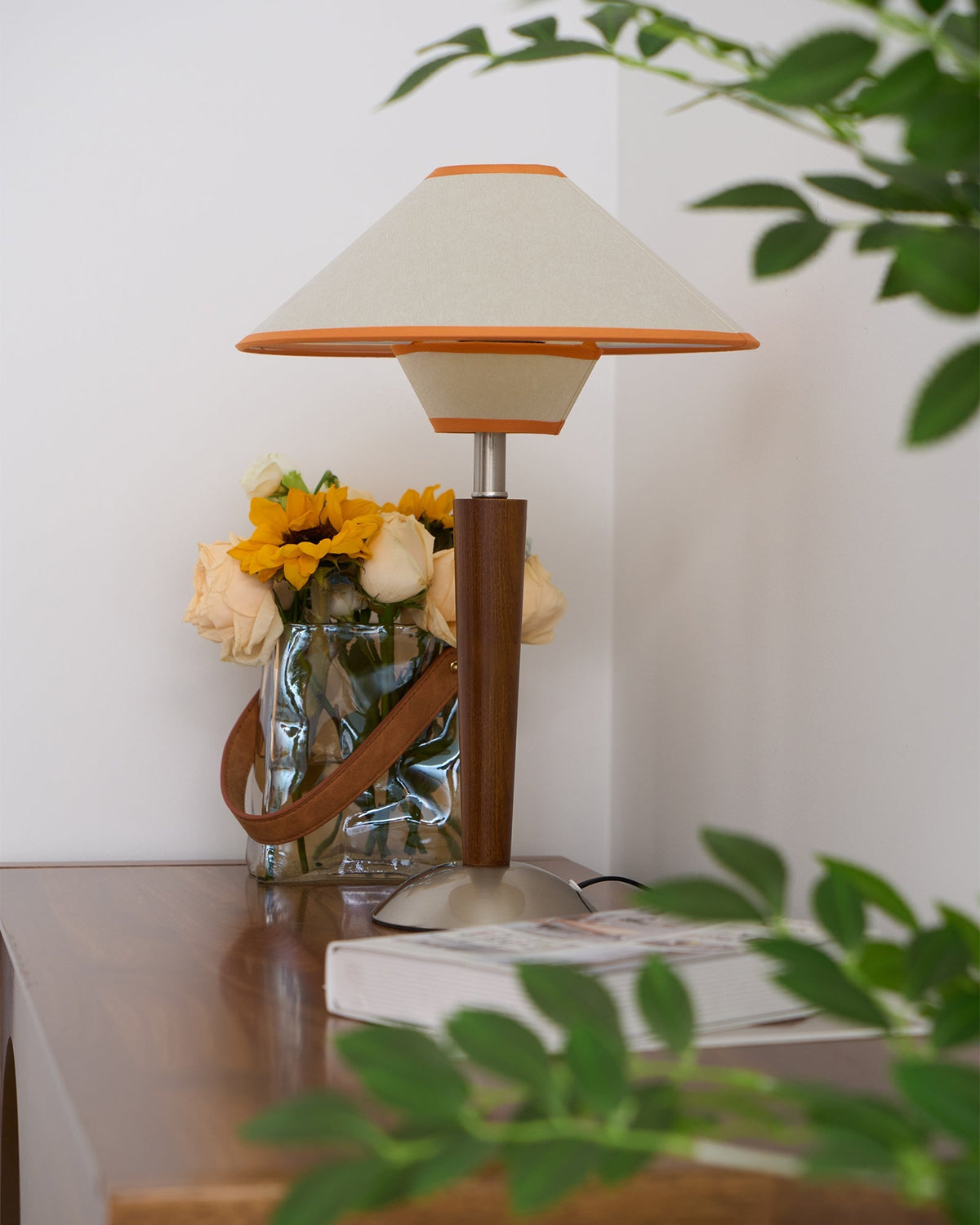 Vido Wood Table Lamp