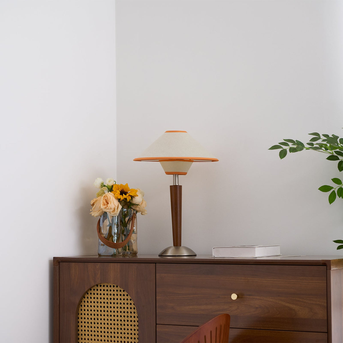 Vido Wood Table Lamp