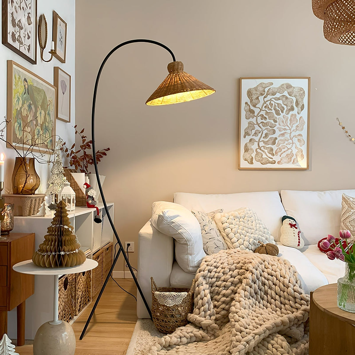 Sombrero Rattan Arc Floor Lamp
