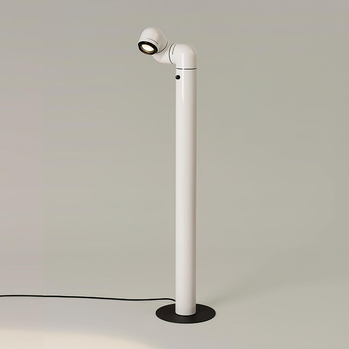 Nyor Aluminum Floor Lamp