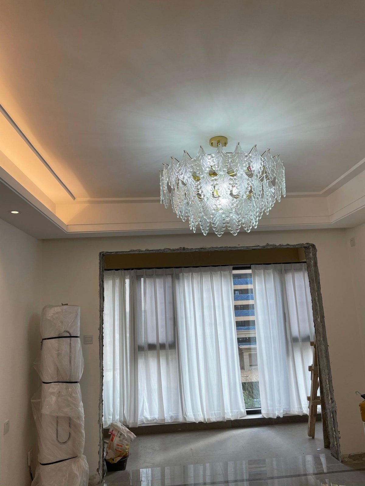 Lylorisra Crystal Chandelier