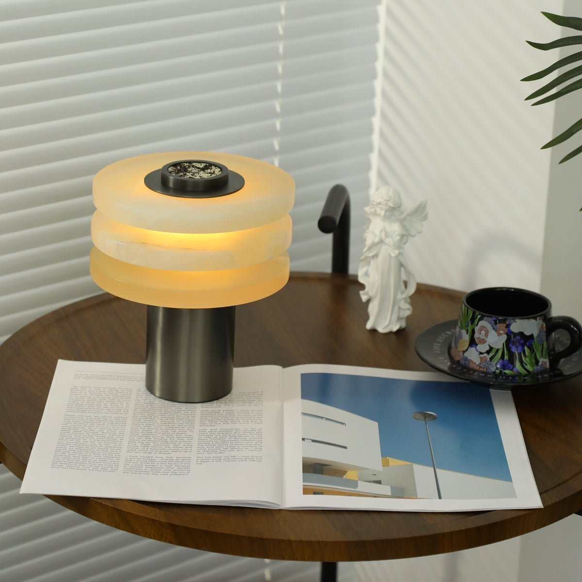 Pryt Obelisk Alabaster Table Lamp