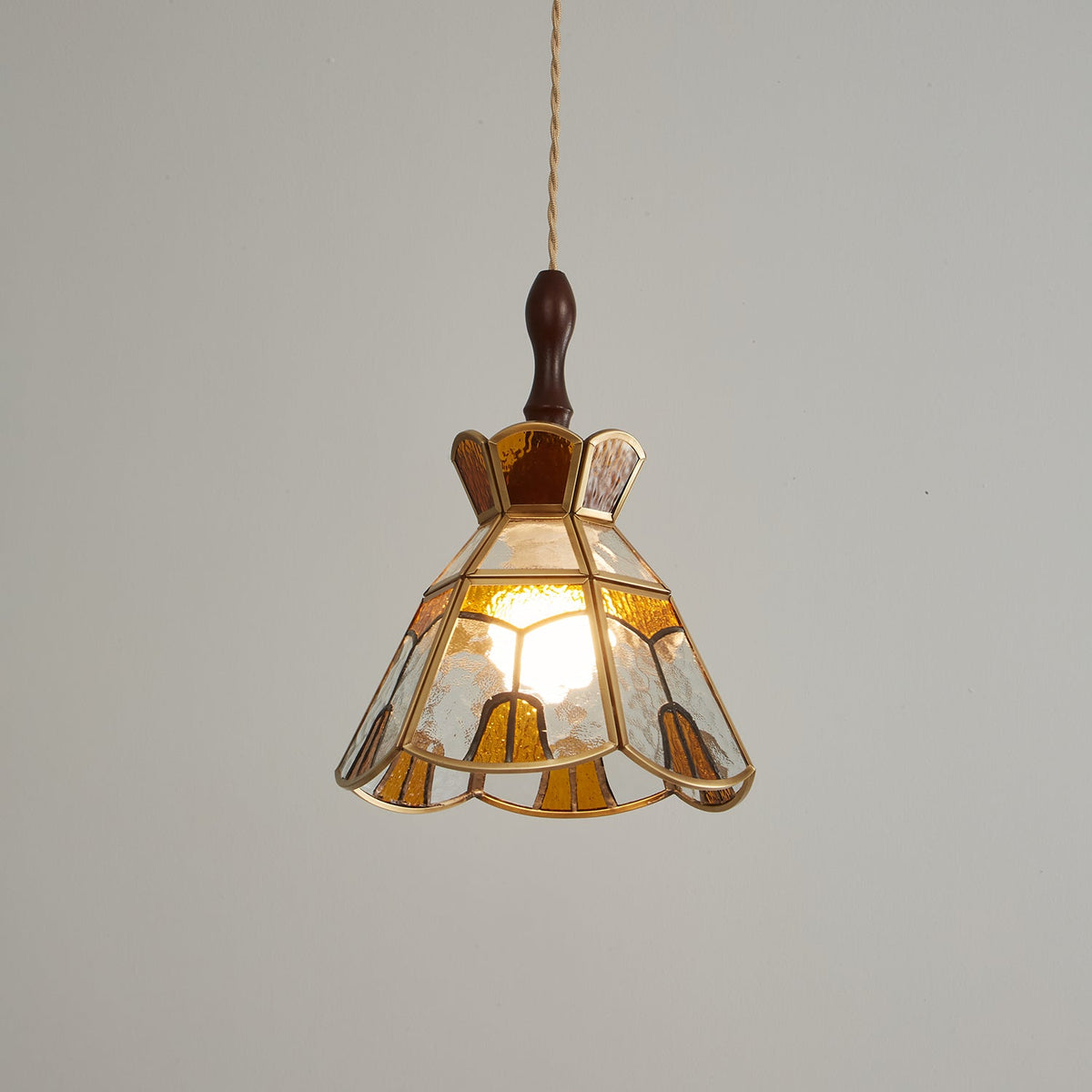 Ebjan Stained Glass Pendant Light