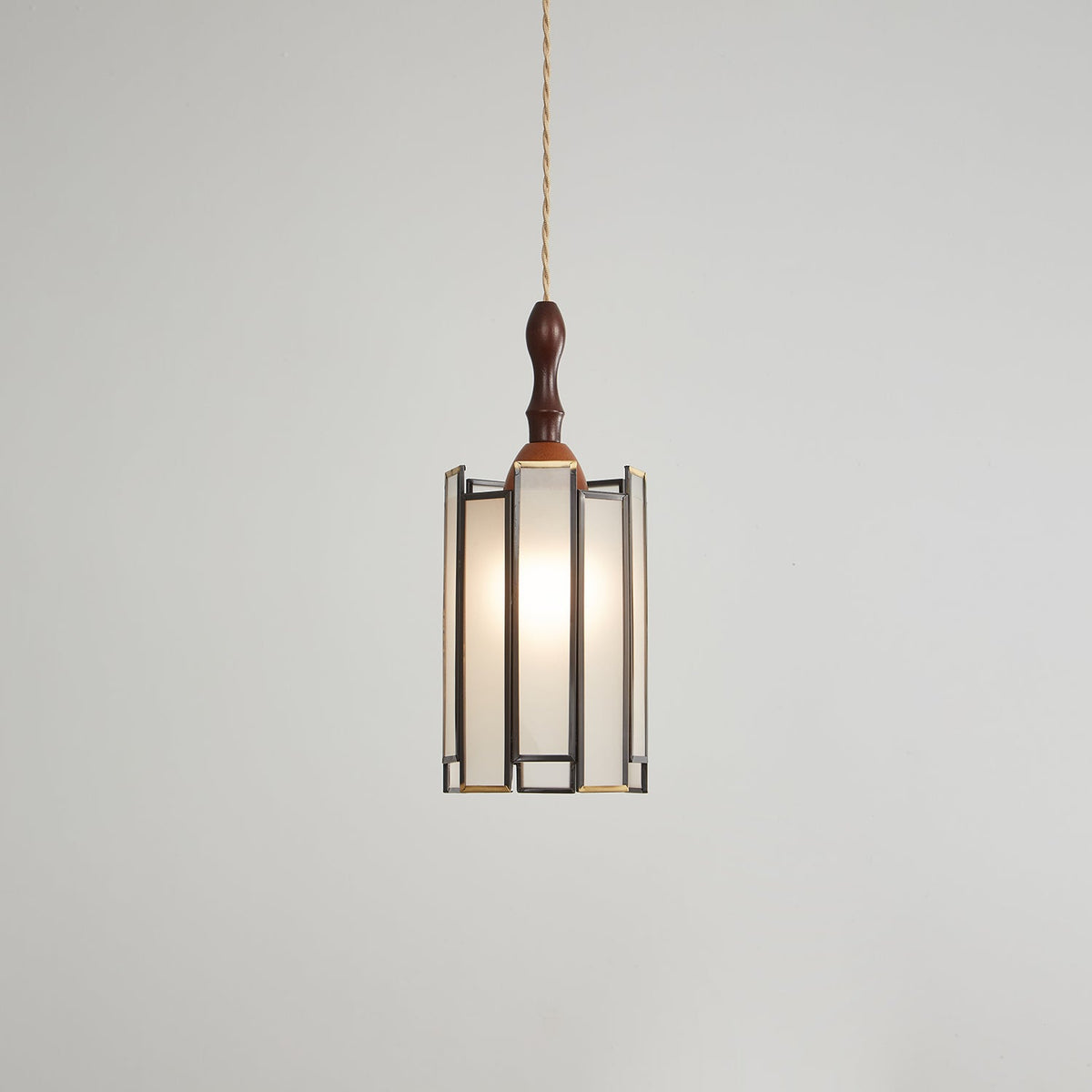 Ebjan Stained Glass Pendant Light