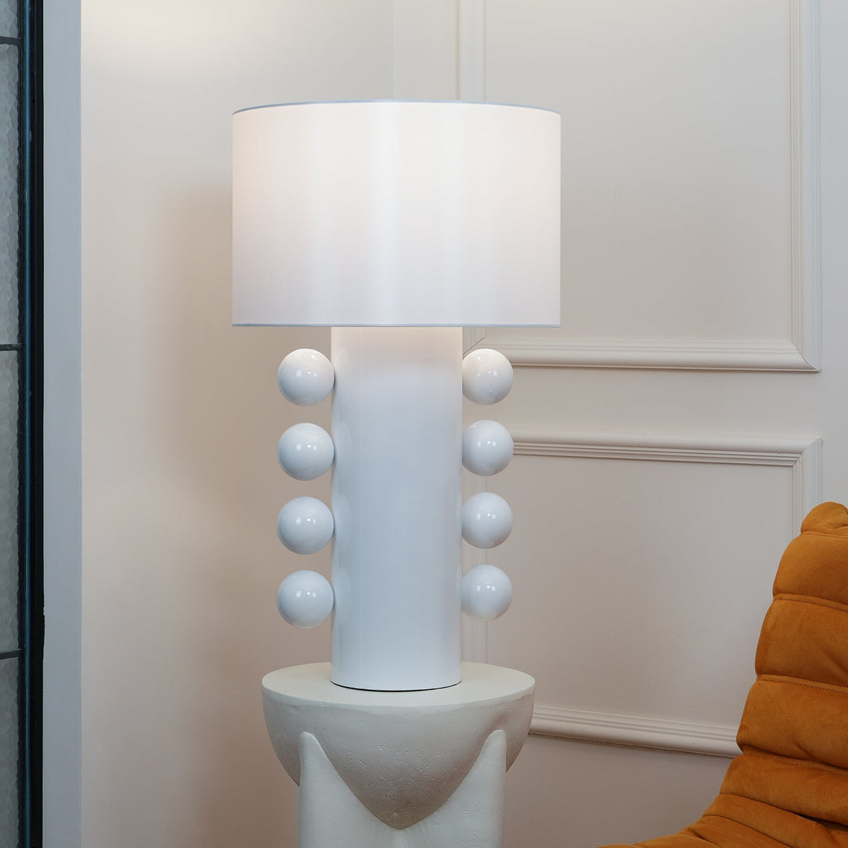 Nixu Fabric Whimsical Table Lamp