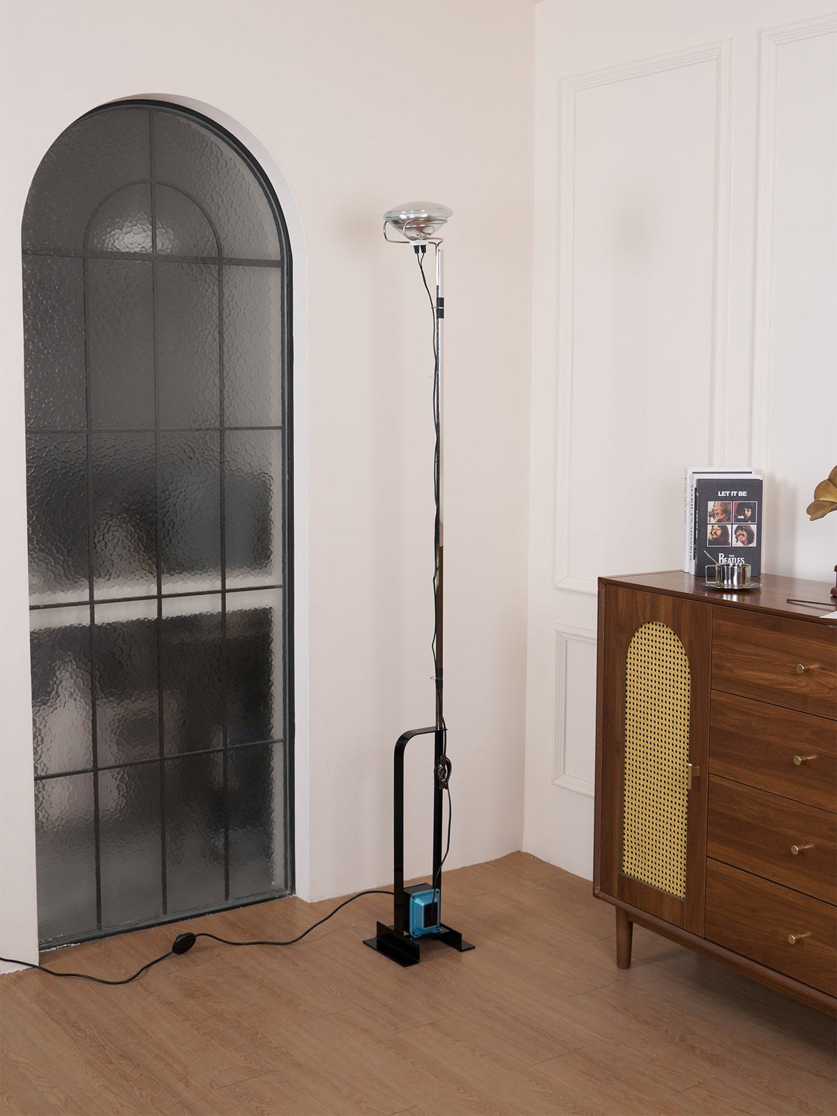 Jiro Contemporary Floor Lamp