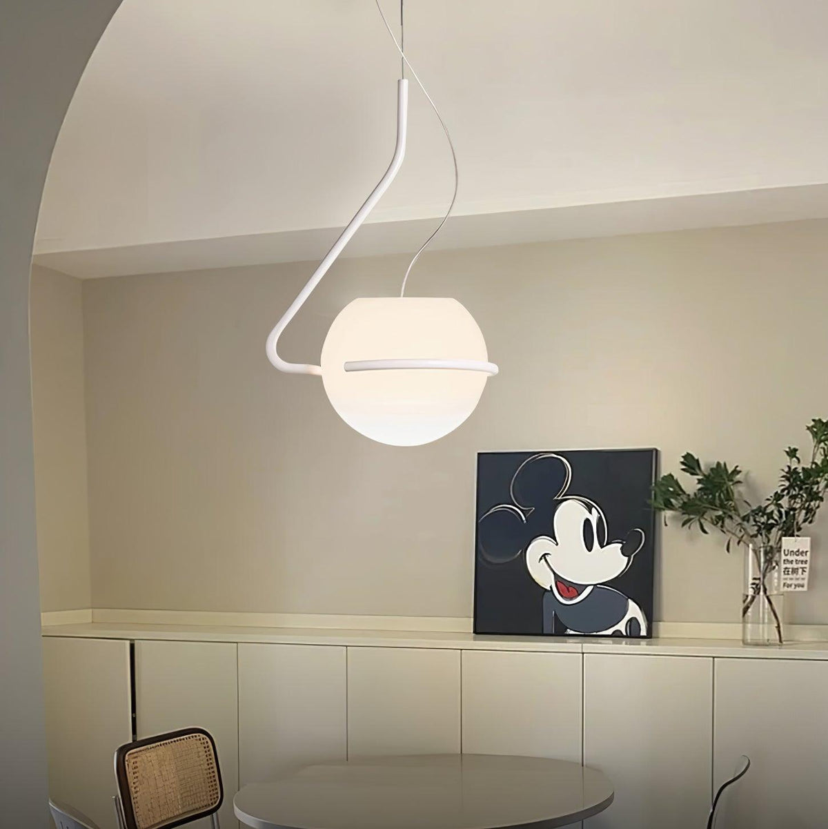Circular Minimalist Pendant Lamp