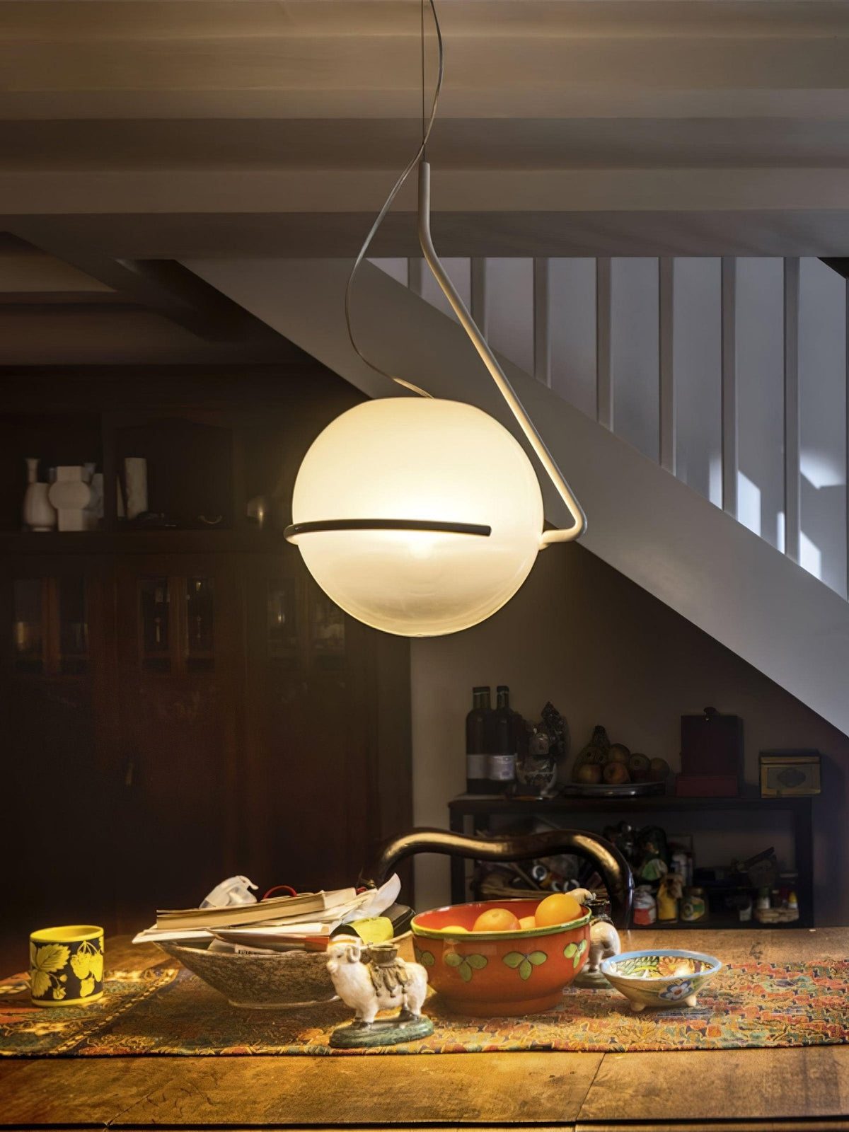 Circular Minimalist Pendant Lamp