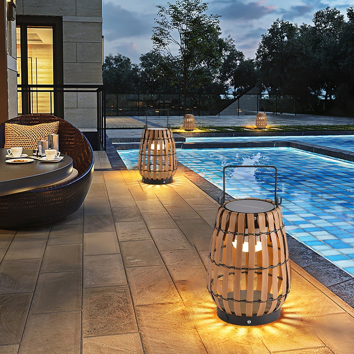 Veshael Tropic Braid Lantern Outdoor Lamp