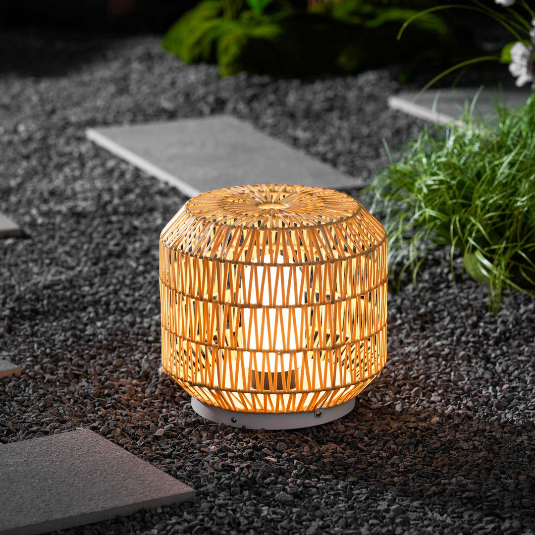 Velaleria Outdoor Light
