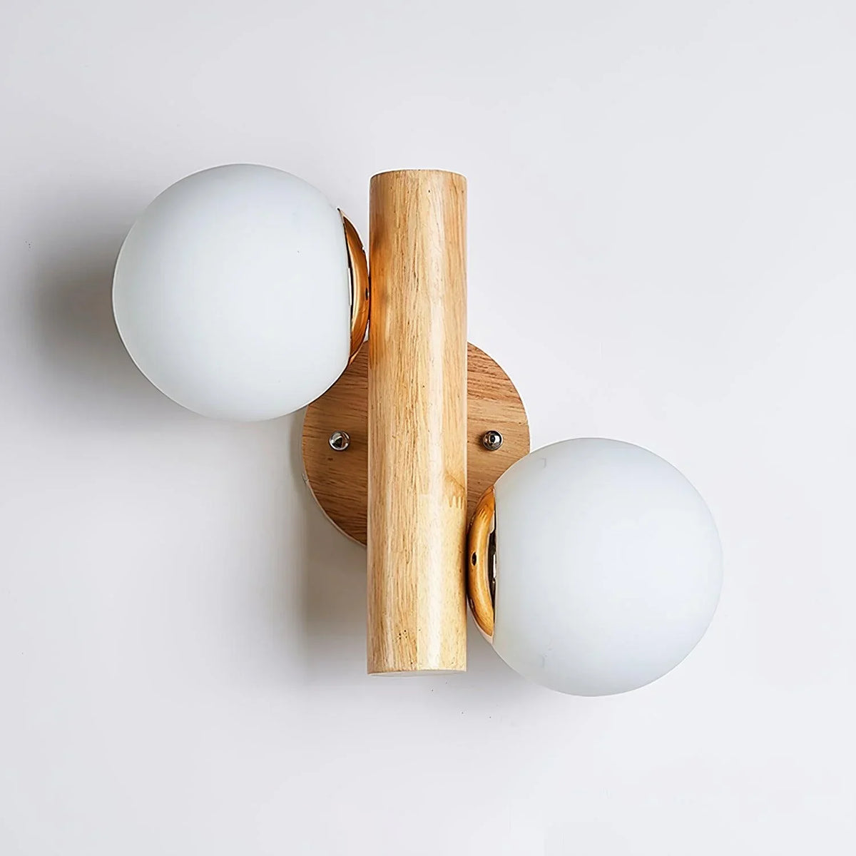 Muto Antique Cottage Wood Wall Light Rotatable