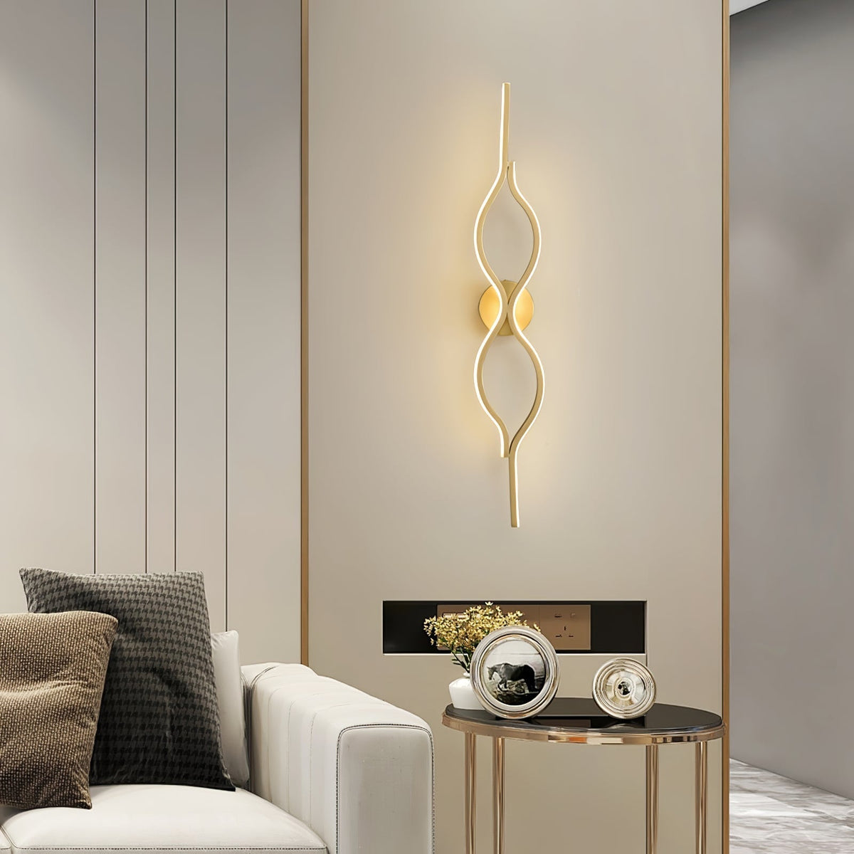 Myvenen Classic Twist Brass Wall Light