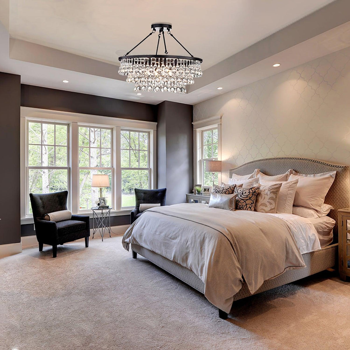 Avelis Postmodern Luxury Unique Tiered Crystal Chandelier