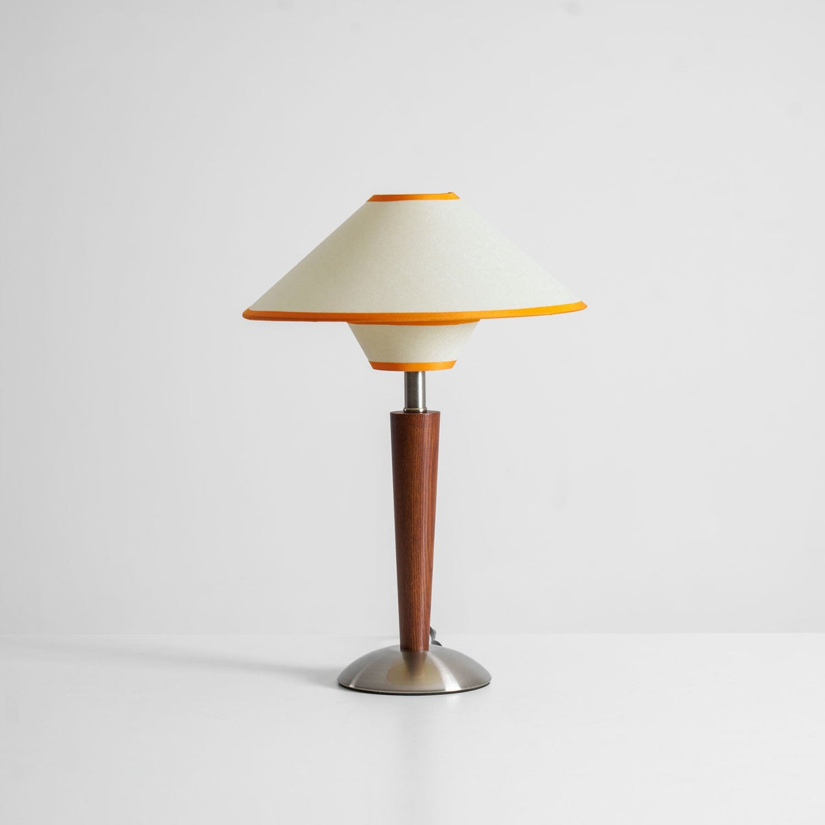 Vido Wood Table Lamp