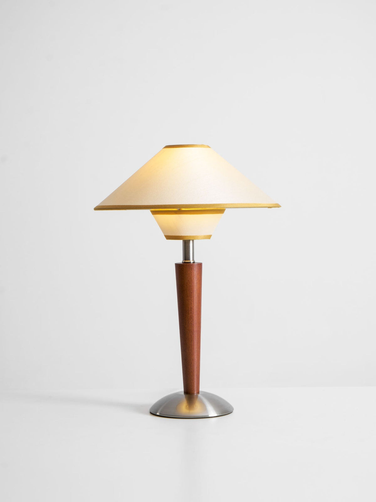 Vido Wood Table Lamp