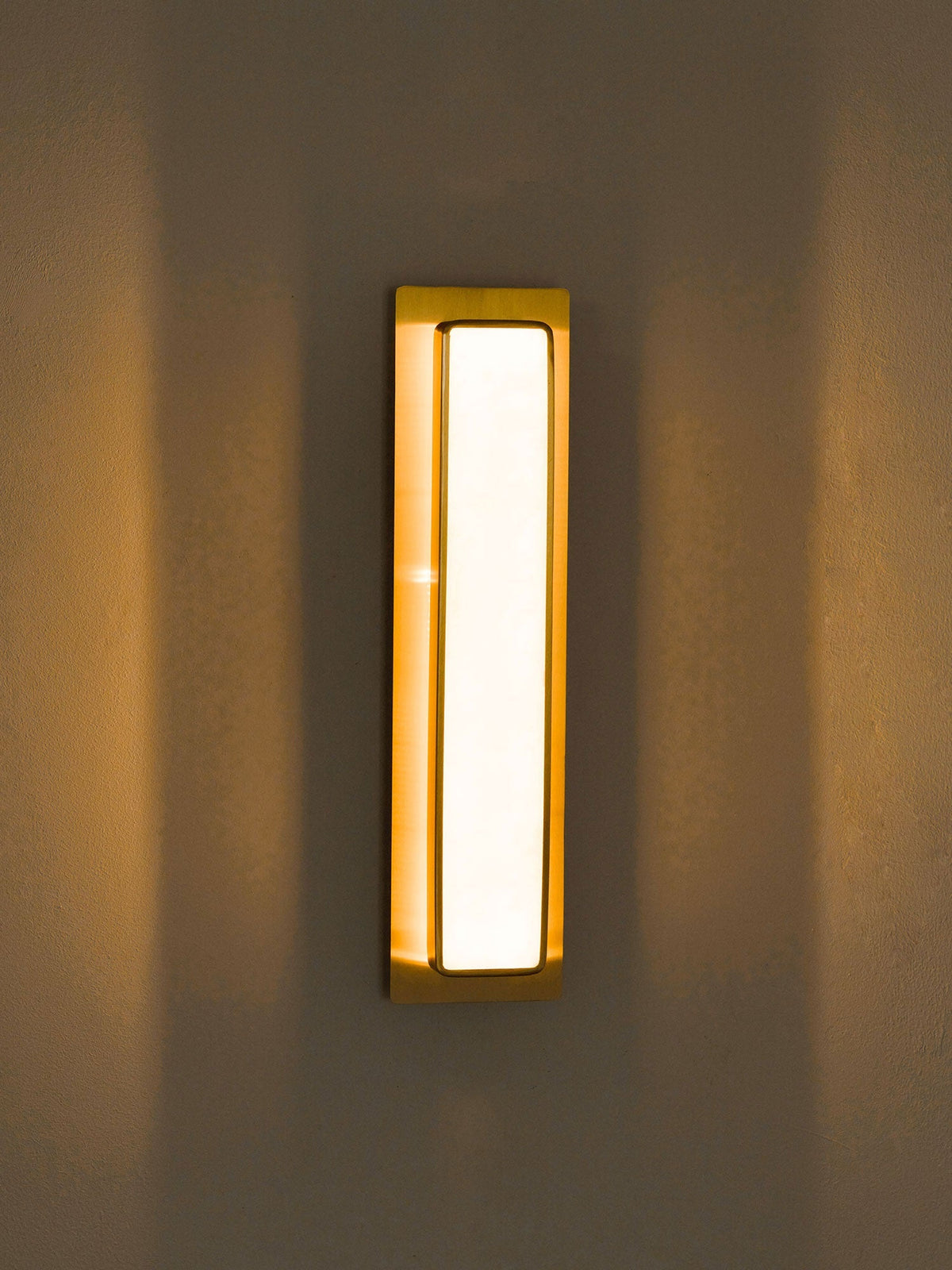 Yedia Alabaster Indoor Wall Light