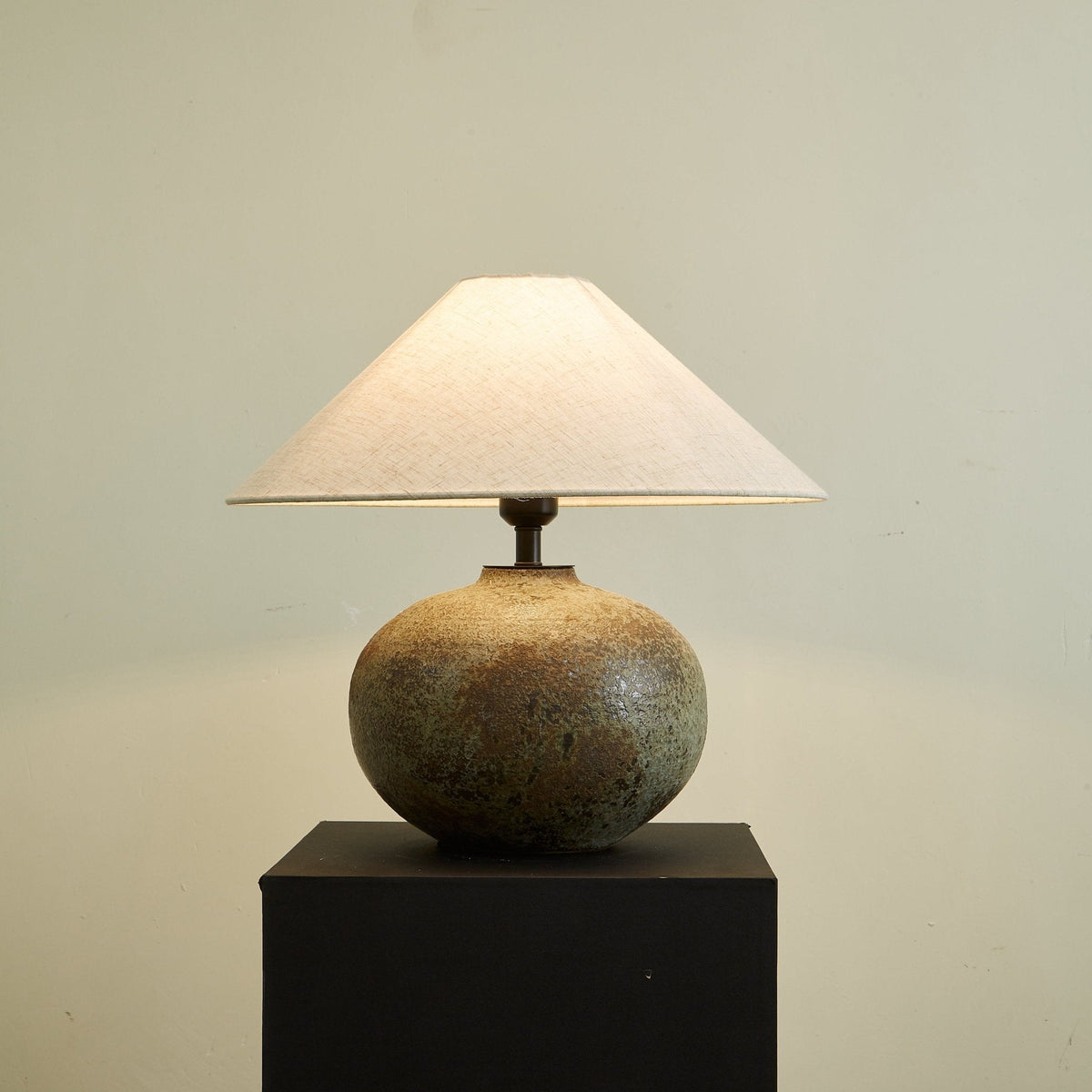 Faye Modern Ceramics Table Lamp
