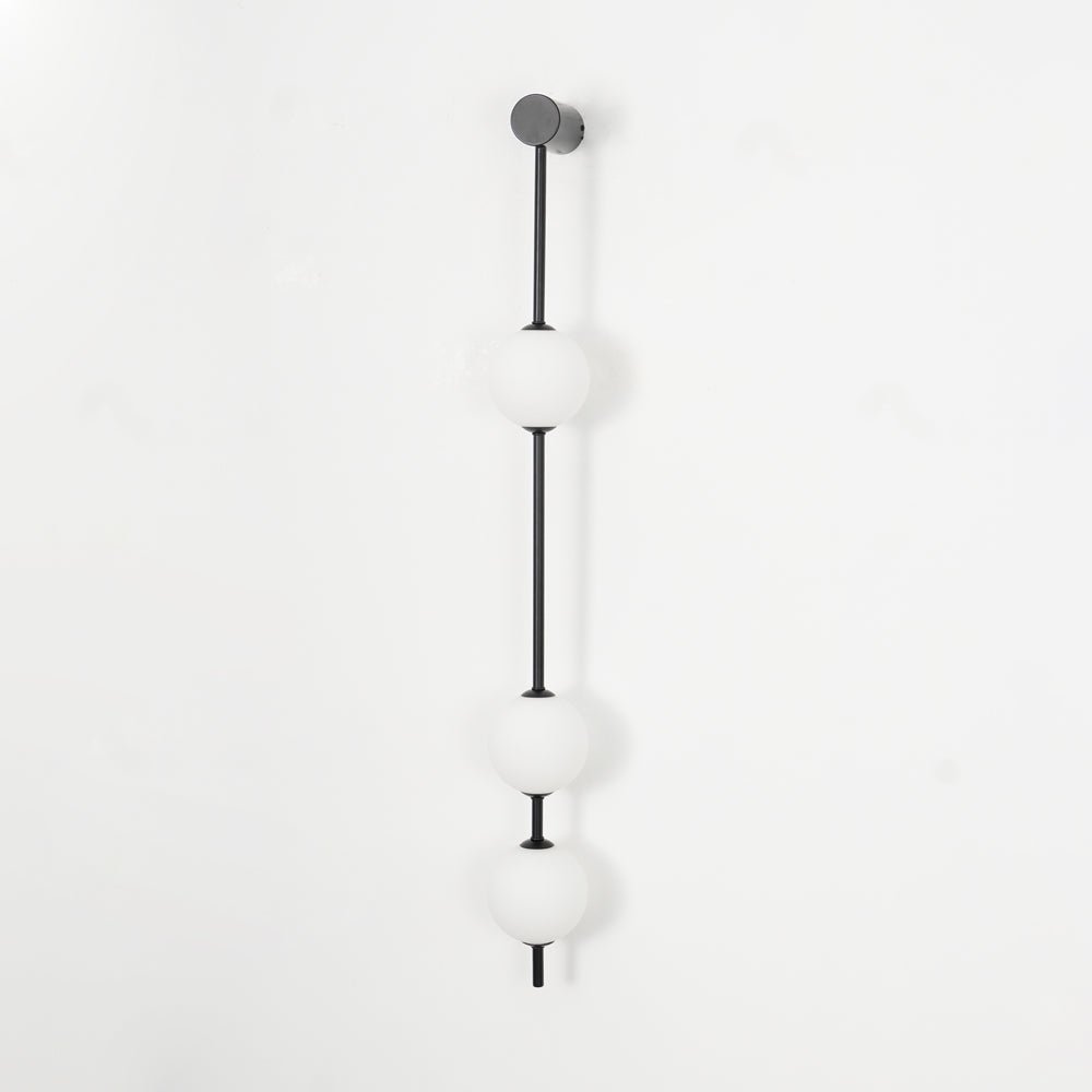 Willa Wall Lamp Vertical Balls Brass