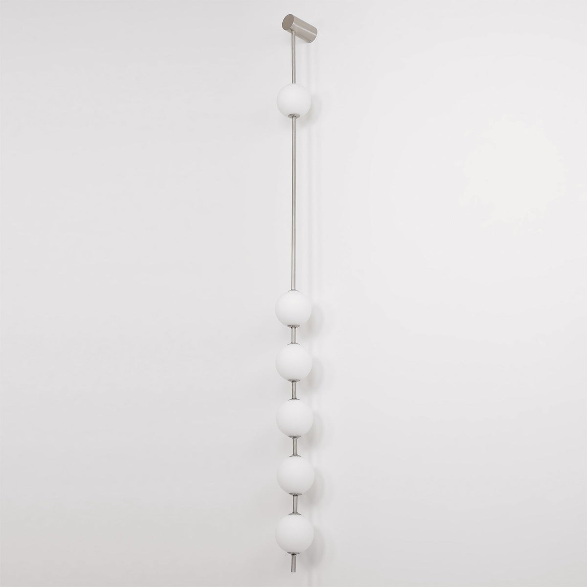 Willa Wall Lamp Vertical Balls Brass