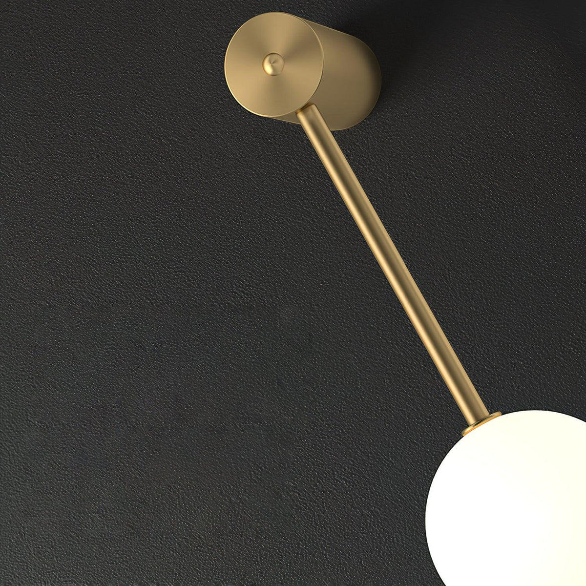 Willa Wall Lamp Vertical Balls Brass
