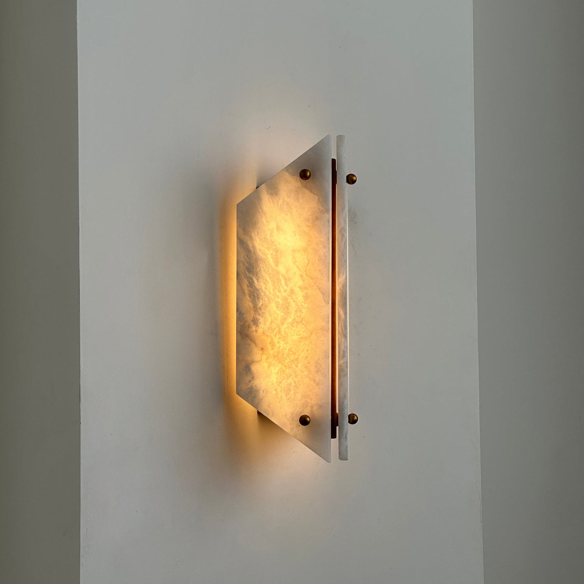 Terianelle Wall Lamp