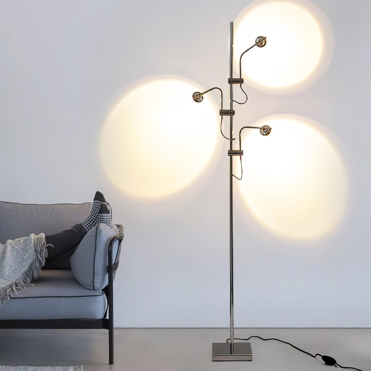 Receiv Steel Floor Lamp